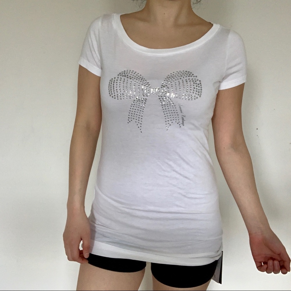 🍍 Armani Exchange white embellished tee sz S